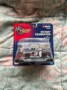 NASCAR Winners Circle Dale Earnhardt Daytona 500 Feb 15, 1998 car